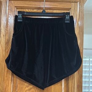 MEN’s JJ Malibu 6” Black Velvet Shorts size SMALL (28-30)